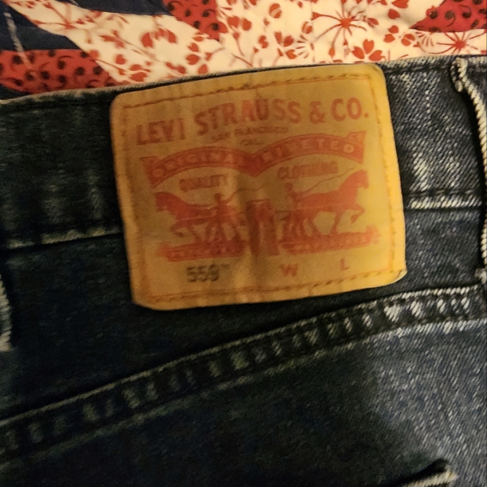 Levi Jeans 48 x 32